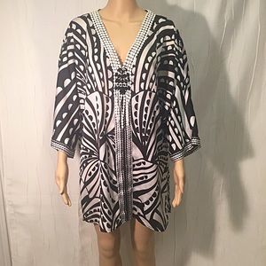White House Black Market Black & White Tunic - 16